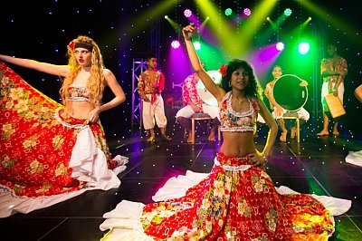 Mauritian Dancers 1