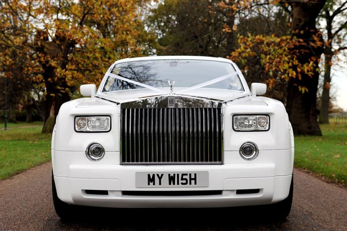Kudos Add White Rolls-Royce Phantom To Their Fleet