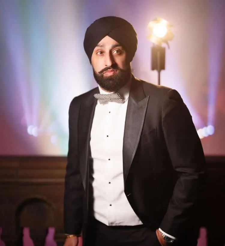 DJ Harv performing live at a Kudos Music wedding