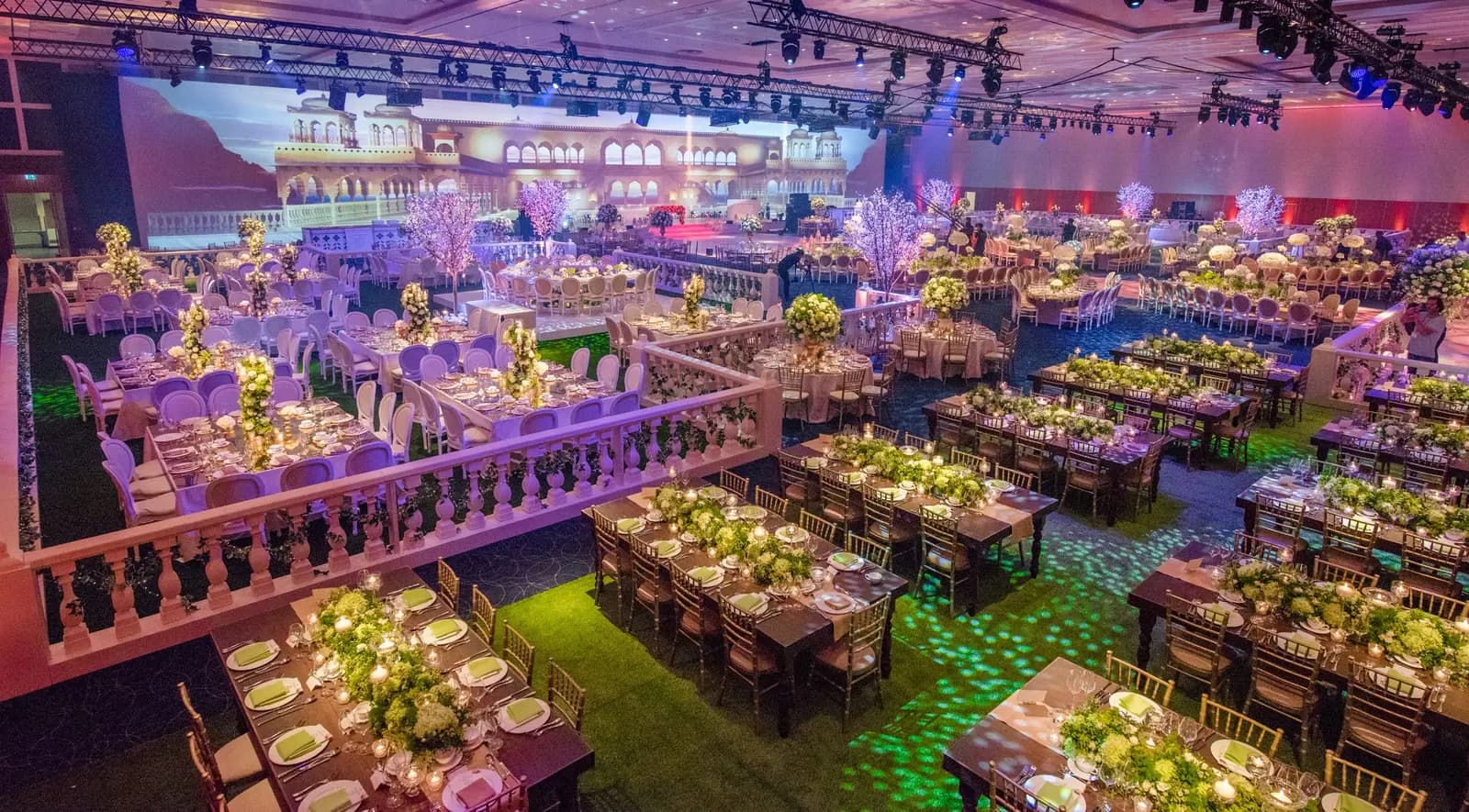 InterContinental O2, A vast room made to feel like theirs
